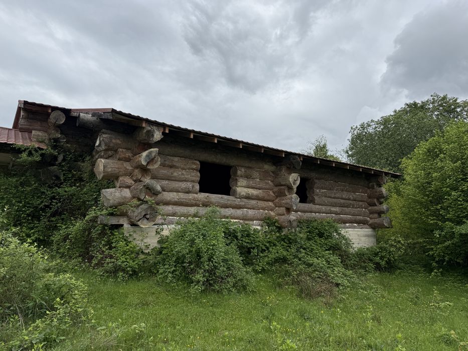 Шикарний будинок із землею.Шаян.