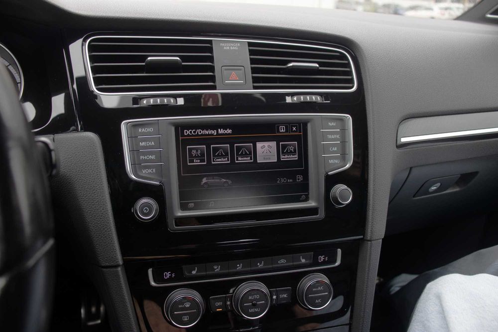 VW Golf 7R 2.0 TSI 300 cv DSG 4 portas