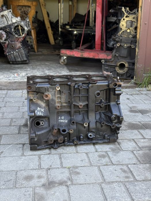 Голий блок двигуна Renault Trafic,Opel Vivaro,Nissan X-Trail 2.2 DCI