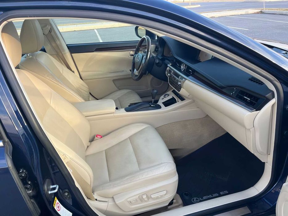 Lexus ES 350      2015