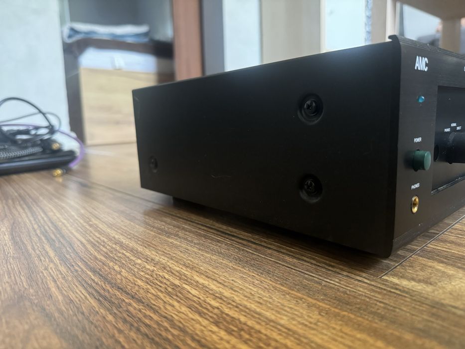 Przedwzmacniacz lampowy AMC CVT 1030 mkII Gdynia Wzgórze