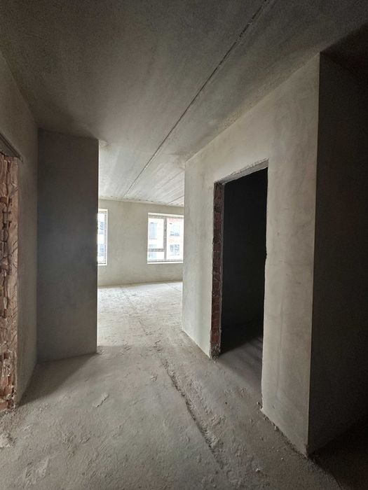 Продається гарна двокімнатна квартира в збудованому будинку