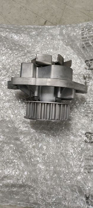 Bomba de água Volkswagen Golf IV 1.4 16V Marca Trodo
