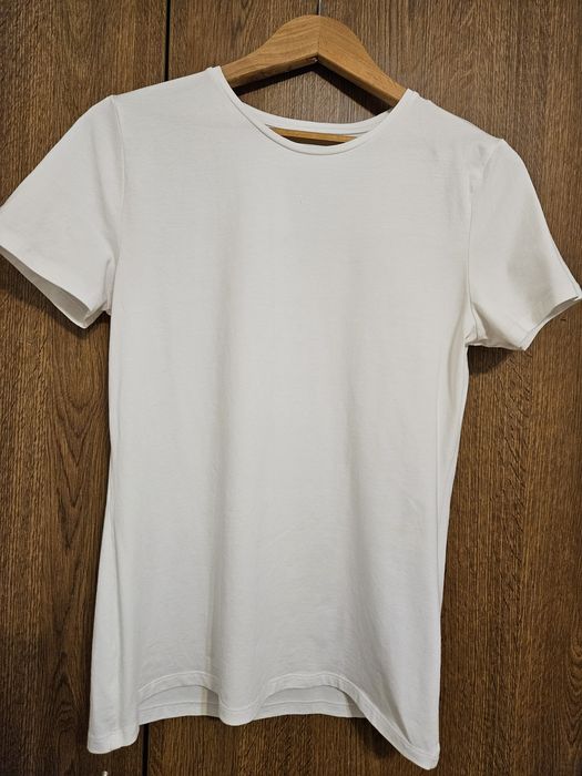 Футболка M&S (Marks&Spencer). Нова
Розмір 164см. (зріст)