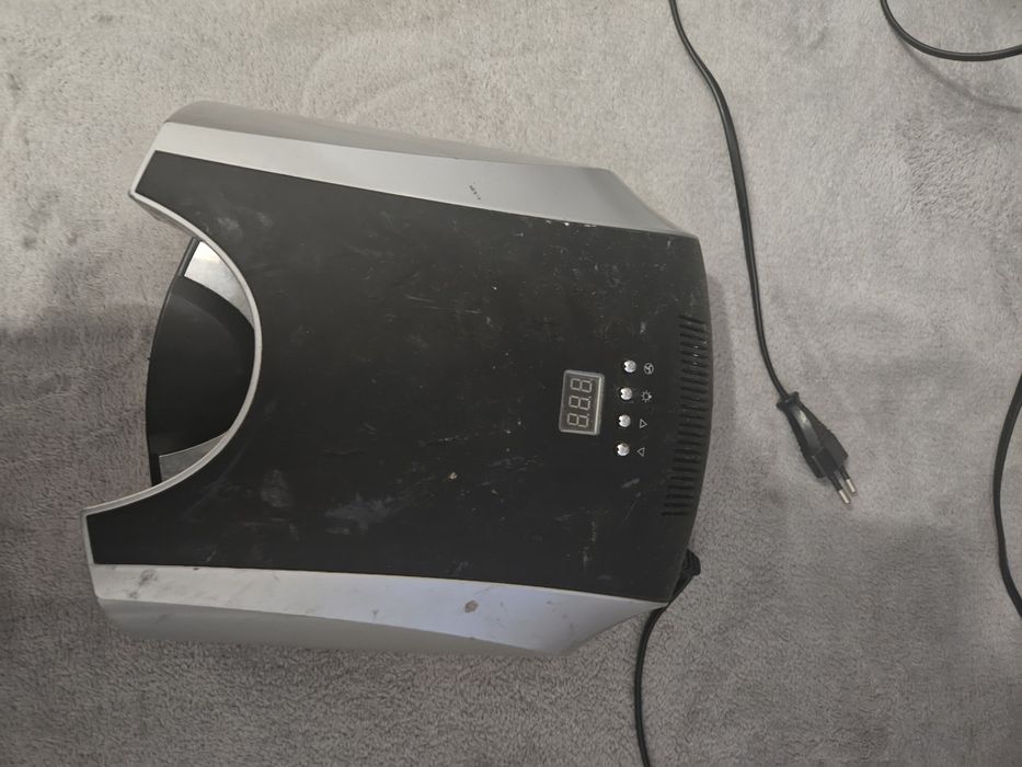 Lampa UV do paznokci