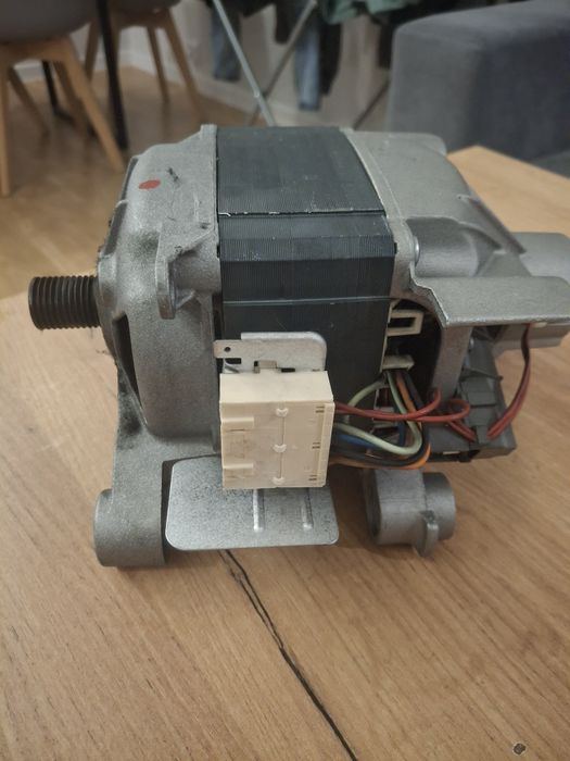 Silnik pralki whirpool SPRAWNY C.E SET MCA 52/64