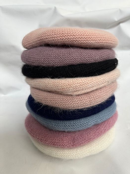 Жіночий ангоровий берет