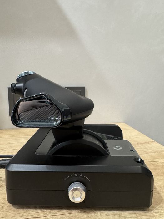 Джойстик  Logitech G Saitek X52 Pro Flight Control System (HOTAS)