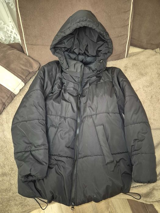 Зимова жіноча куртка