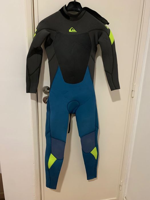 Fato de surf Quicksilver praticamente novo