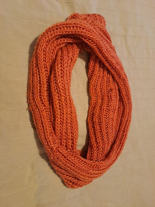 Ciepły komin. Szał. Pomarańczowy