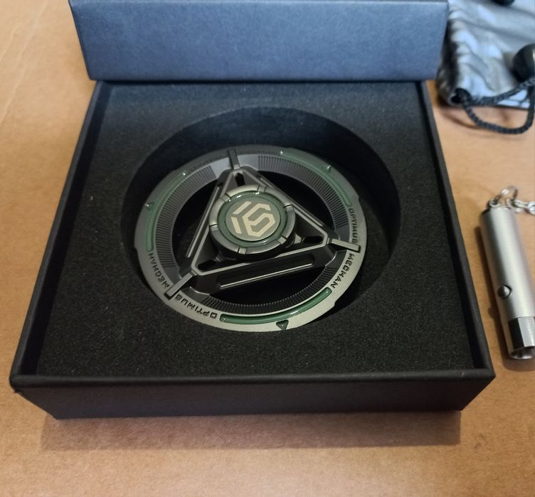 Эксклюзивный металлический спиннер для детей и взрослых+комплект