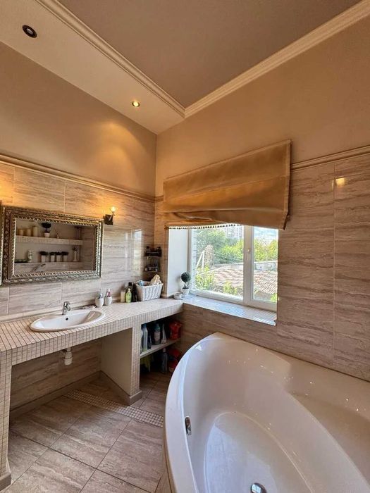 Продажа 4-комнатной квартиры Дафи Подстанция бульвар Зоряный