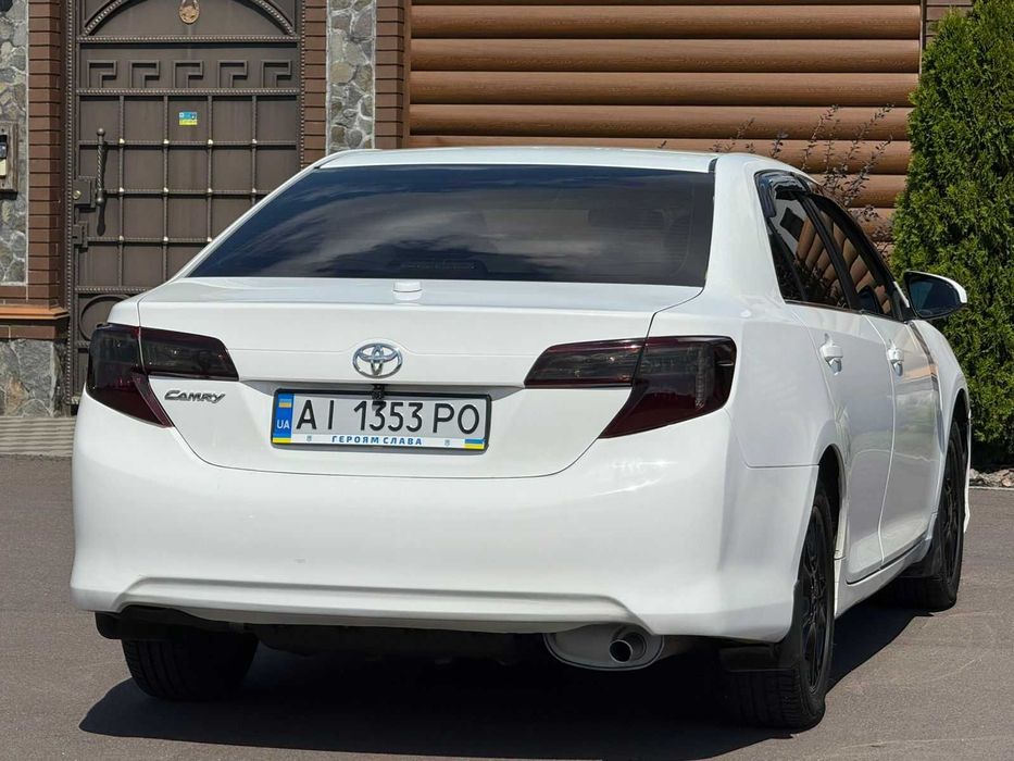 Toyota Camry 2013 2,5 ГБО Обслужена Відмінний стан