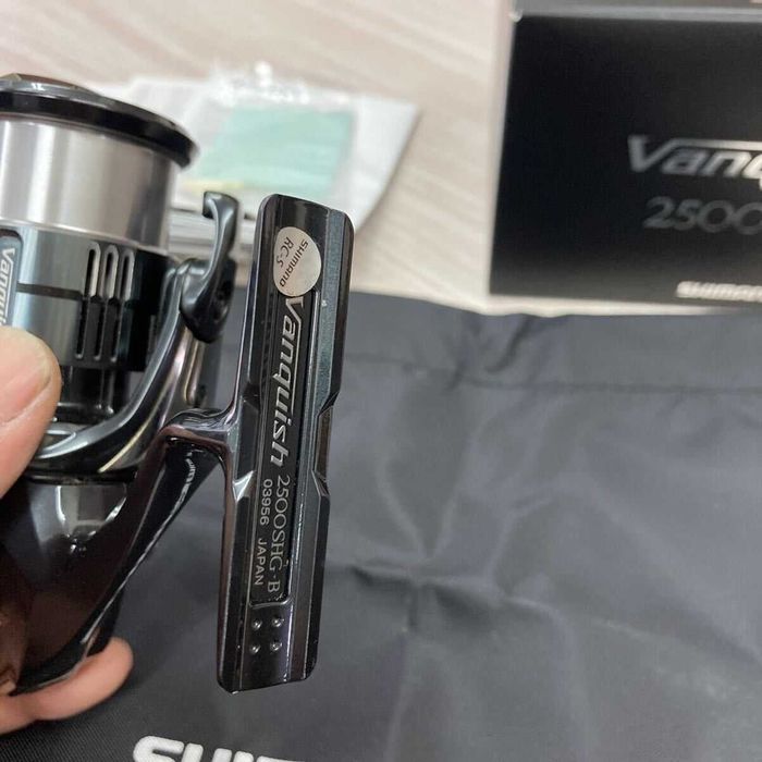 Shimano Vanquish 19 2500HGS. Стан 5+.