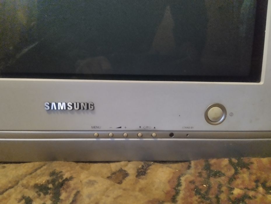 Продам телевизор Самсунг