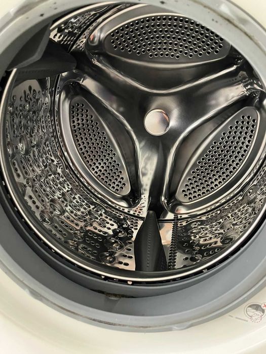 Máquina de lavar roupa LG directdrive 7kg inverter.