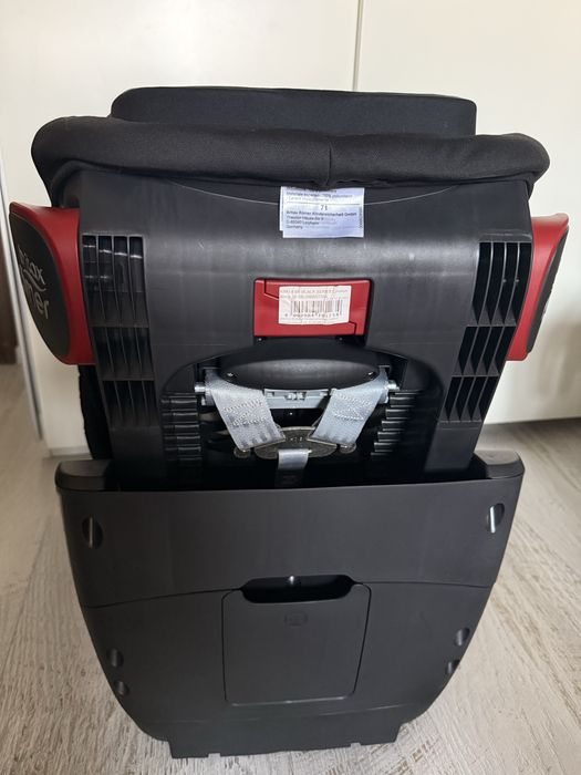 Автокрісло 9-18 кг Britax Romer KING II BLACK