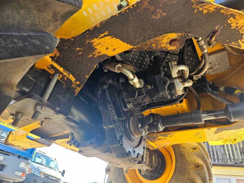 Wozidło obrotowe JCB  3t 2023  450 mth