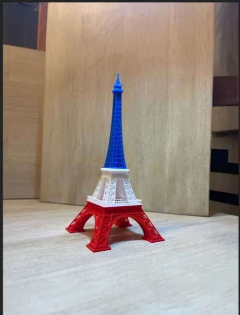 Torre Eiffel Multicolorida