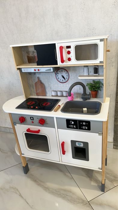 Дитяча дерев'яна кухня PLAYTIVE JUNIOR