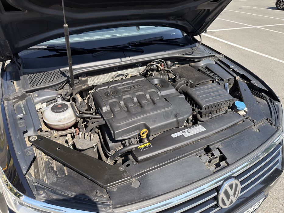 Volkswagen Passat 2017 VIN WVWZZZ3CZJE119468 фото оголошення 12 з 24