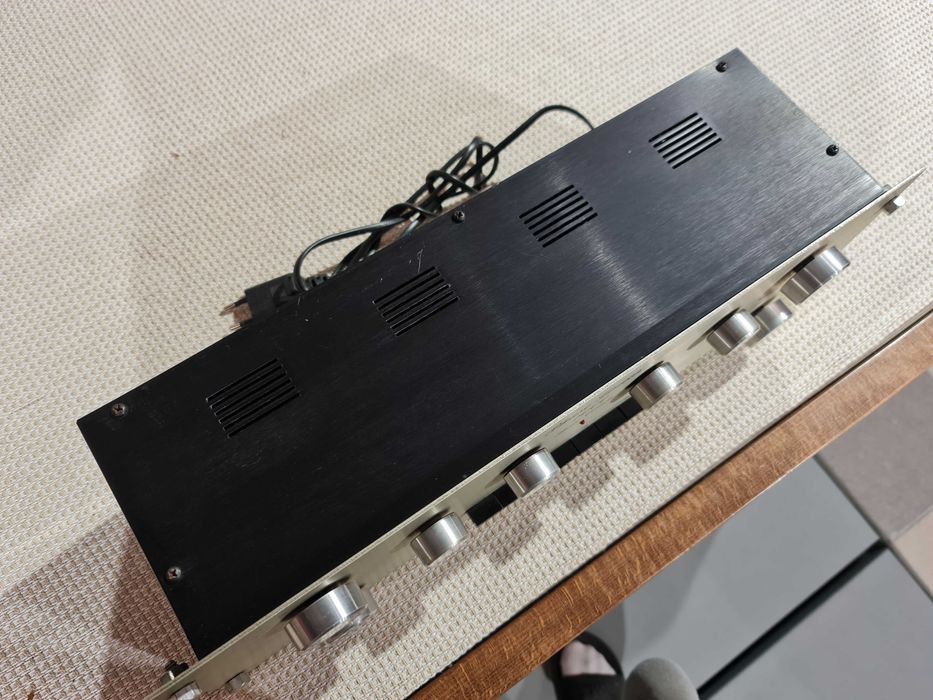 Phase Linear Model 2000 Series One