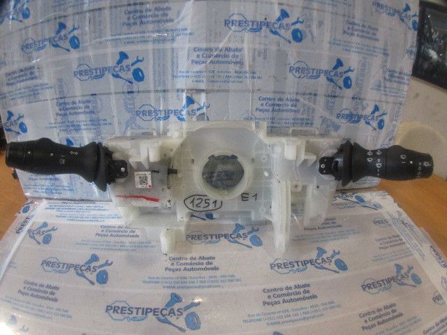 Conjunto / manetes de luzes e limpa vidros RENAULT Megane III (BZ0_)