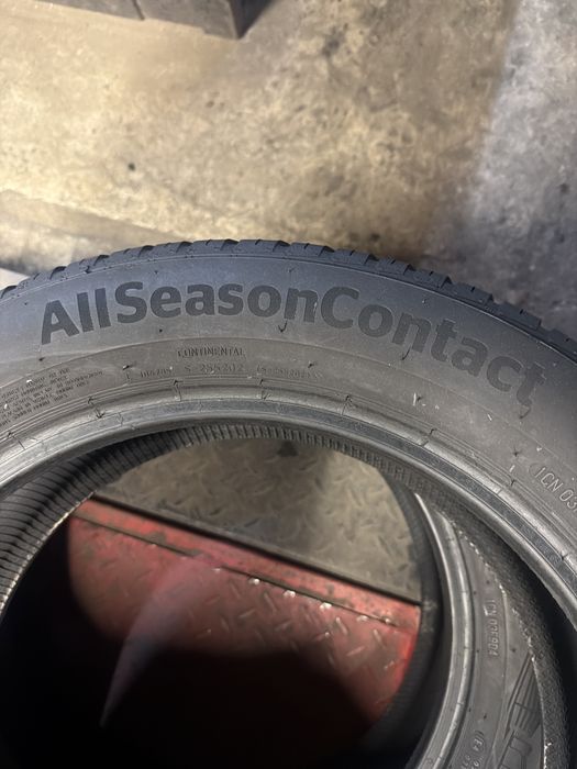 215/55r17 Contienental 21 rok wielosezon 2szt