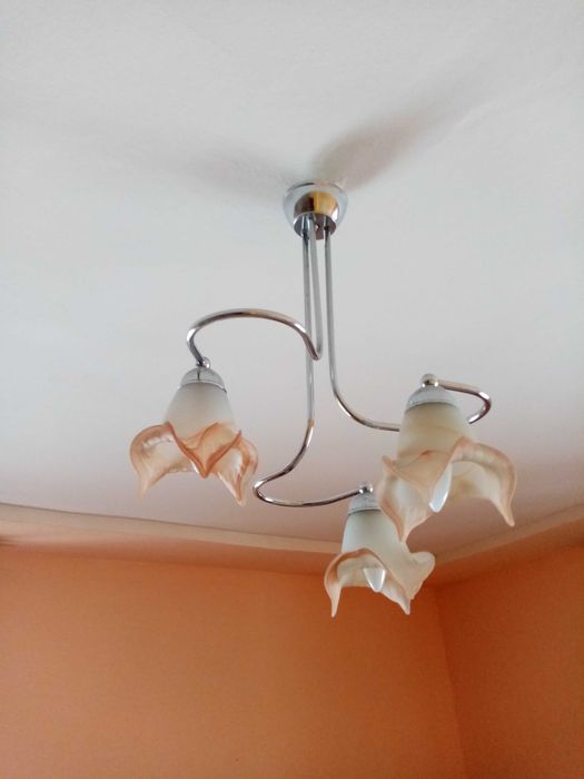 Żyrandol metalowo-szklany