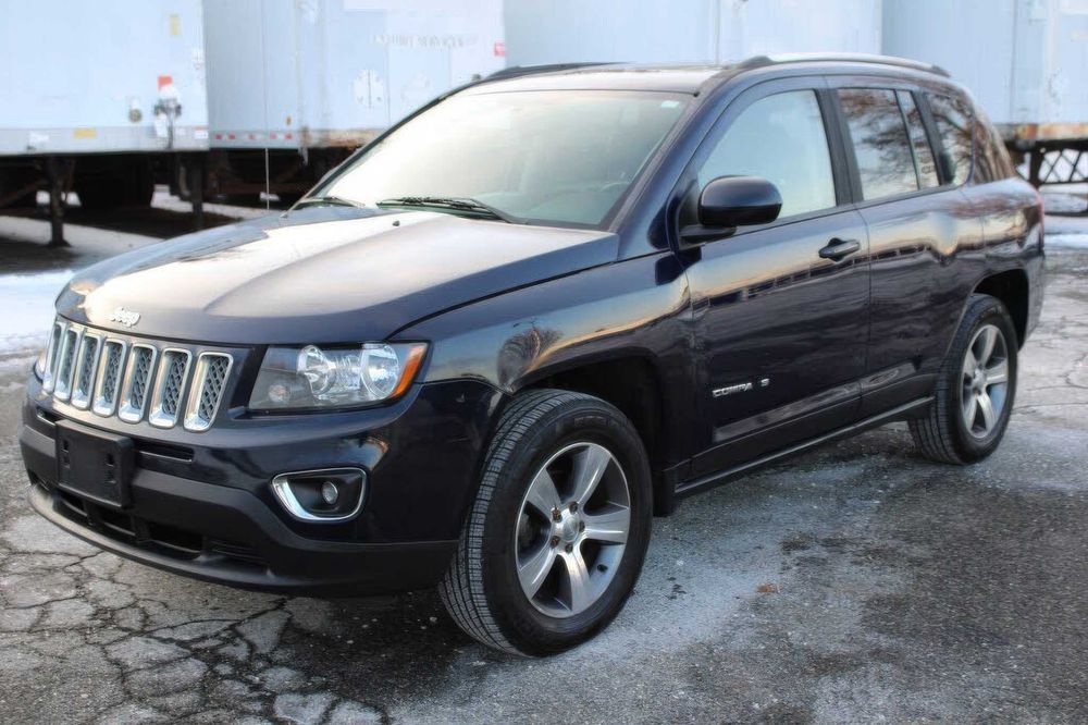 Jeep Compass Latitude      2017