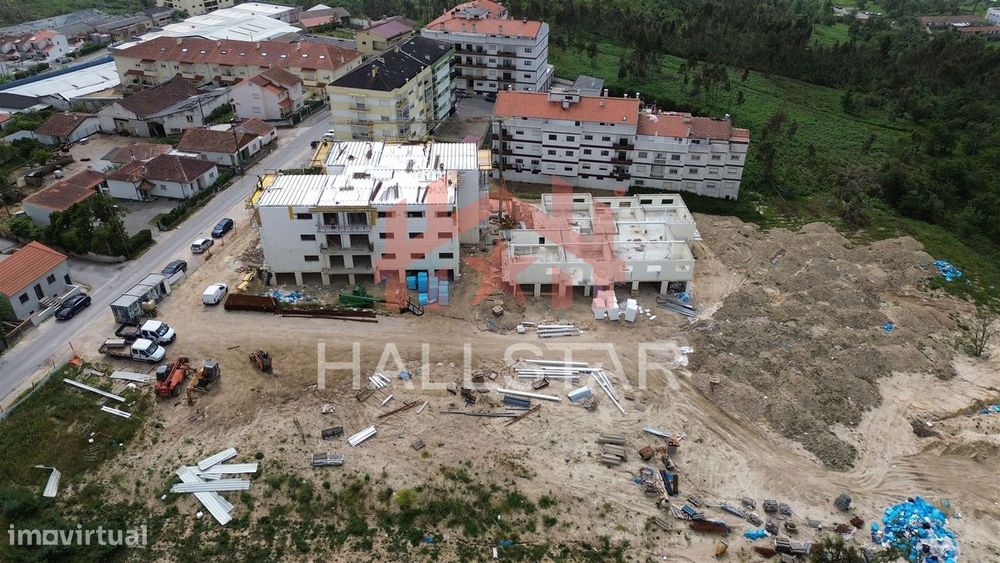 Apartamento T1 / Condomínio Fechado com Piscina / Pousos