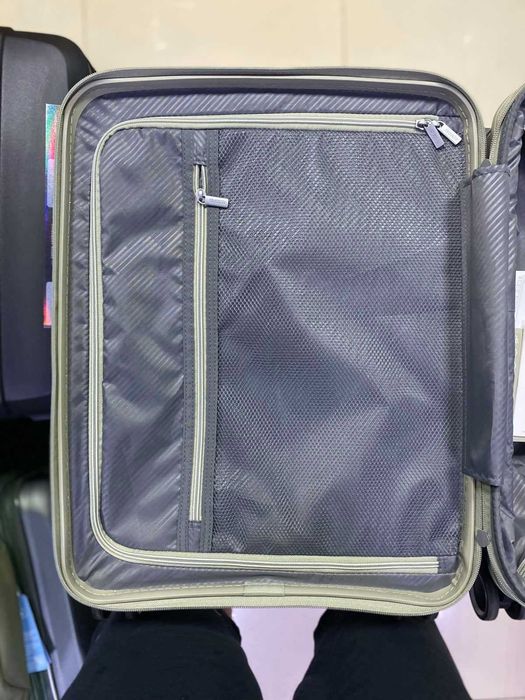 Валіза American Tourister маленька ручна поклажа 55х40х20 см