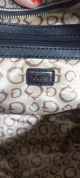 Продам сумку GUESS .
