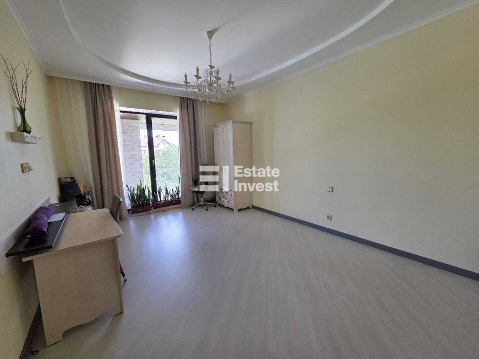 Продам будинок у с. Родичі