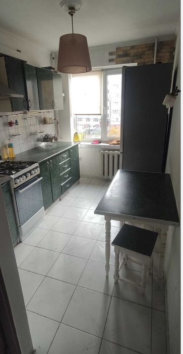 Оренда ізольованої кімнати вул. Пасічна .  Для хлопця. Без власників