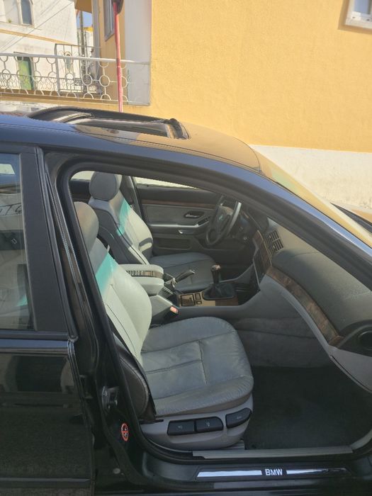 BMW 525  ótimo estado Nacional
Valor fixo sem retomas