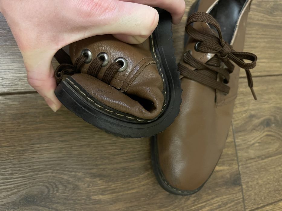 Чоловічі шкіряні мокасіни