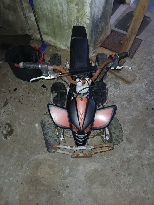 Vendo moto4 de criança