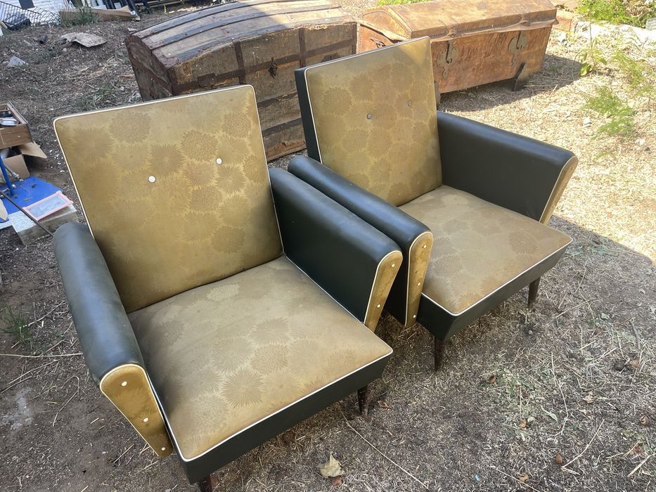 Vende-se par de cadeirões vintage