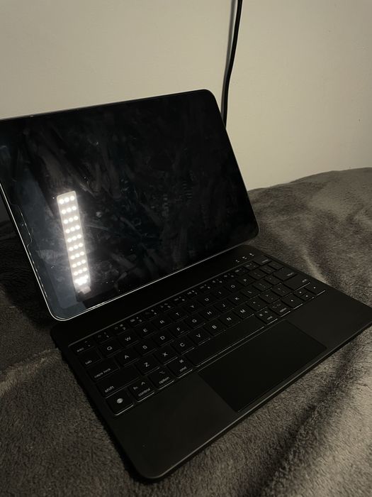 Чохол-Клавіатура для IPad 10.9