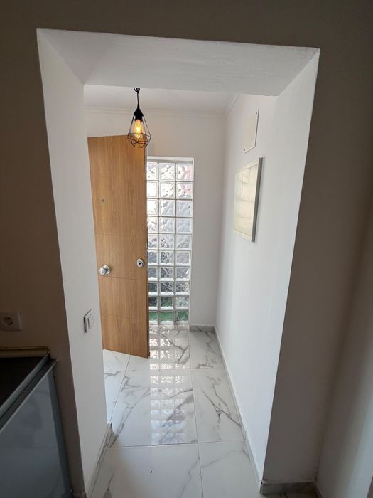 Moradia T1/2 Duplex para Arrendamento | Queijas (Oeiras) - entrada imediata