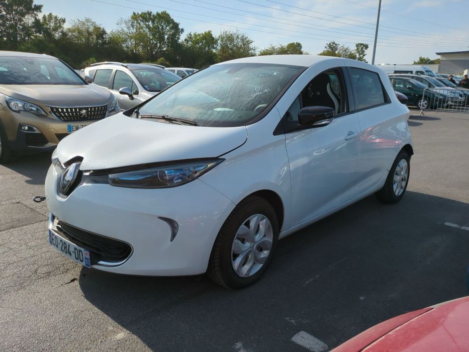 Renault Zoe 2016 22квт 34000
