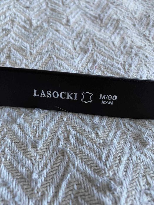 Garnitur męski z paskiem