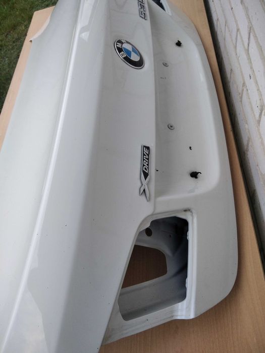 klapa tył BMW 5 F10 biała bagażnik