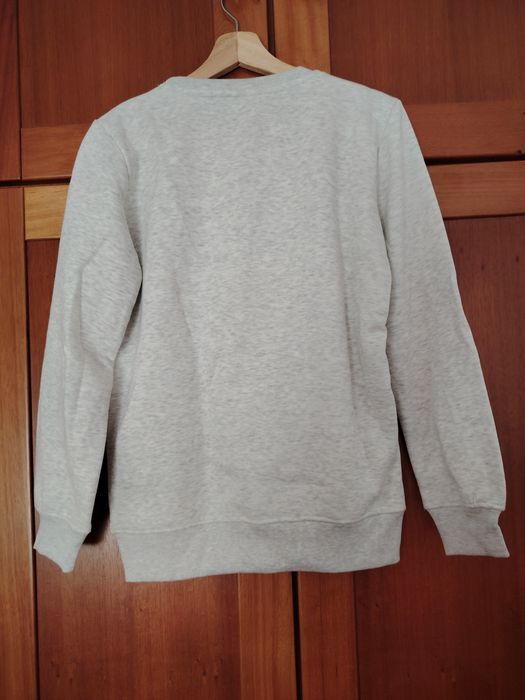 Sweatshirt nova cinzenta da YFK