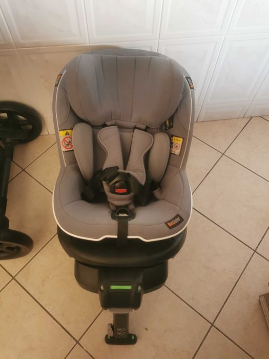 Conjunto carro de bebé, ovo, cadeira carro, isofix e cadeira da papa.