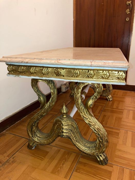 Mesa centro com tampo marmore
