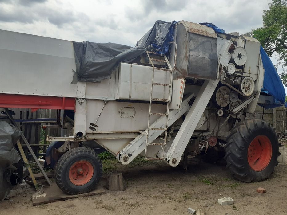 Продам зерновий комбайн KOLA HYDROMAT