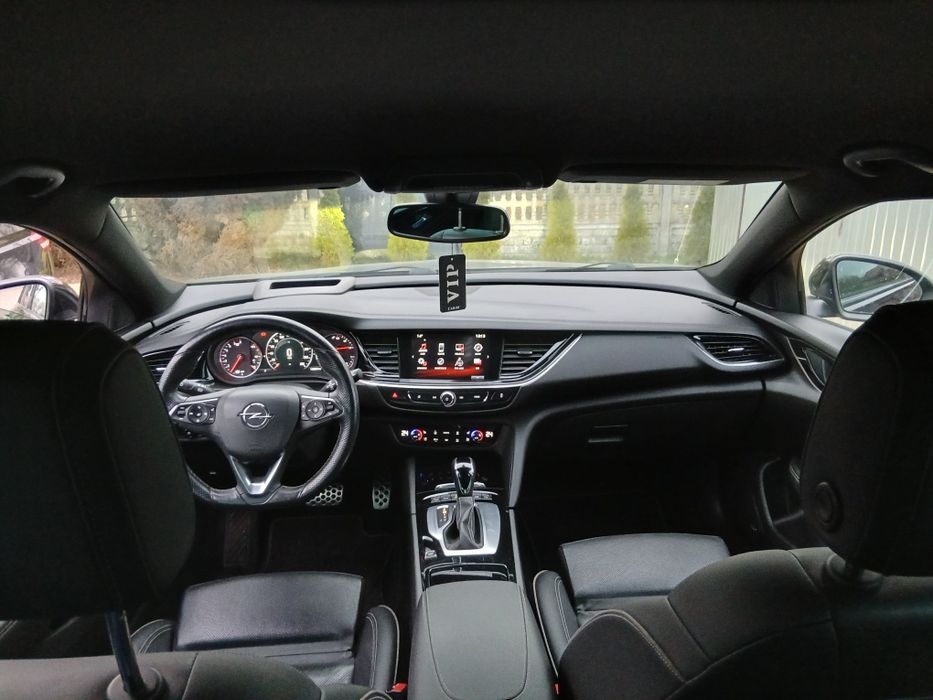 Insignia B Benzyna Turbo 260PS 4x4 automat  wersja Exclusive.Full led